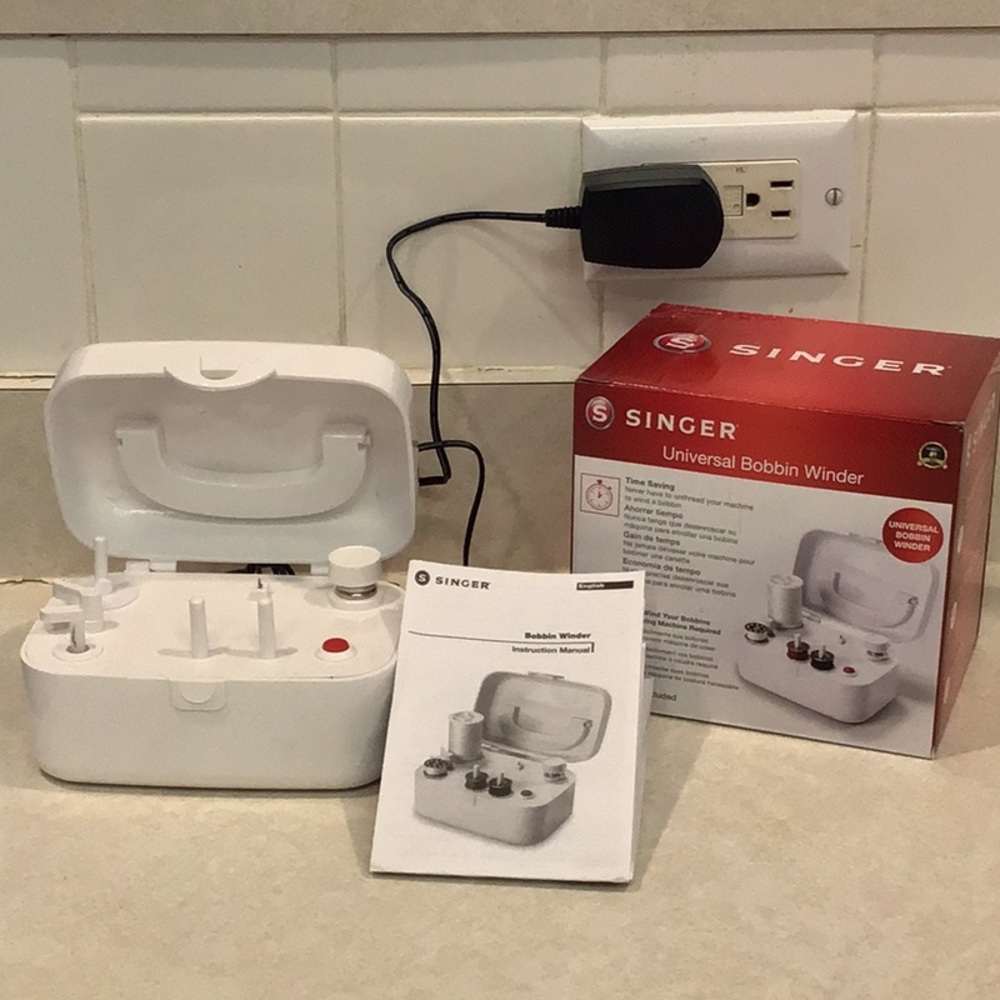 Singer Universal Bobbin Winder New In Box Sewing - Picture 5 of 10